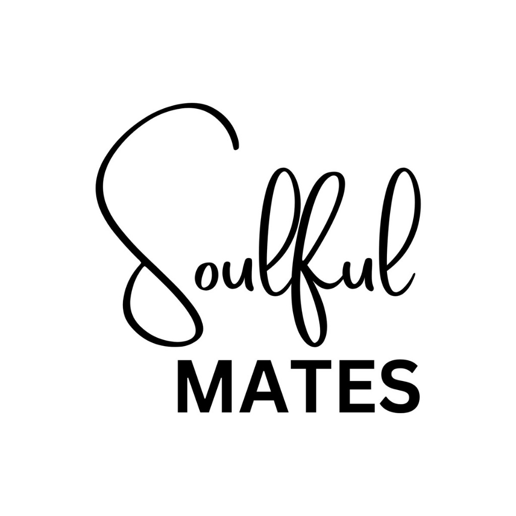 Thẻ hình Pokemon Grubbin 015/159 - Lá bài Crown Zenith Common Reverse Holo tiếng Anh chính hãng