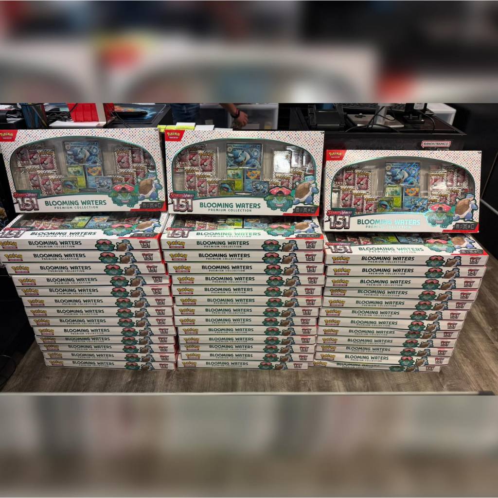 Hộp thẻ bài Blooming Waters Premium Collection - Pokemon TCG Scarlet & Violet 151 Box đặc biệt tiếng Anh chính hãng