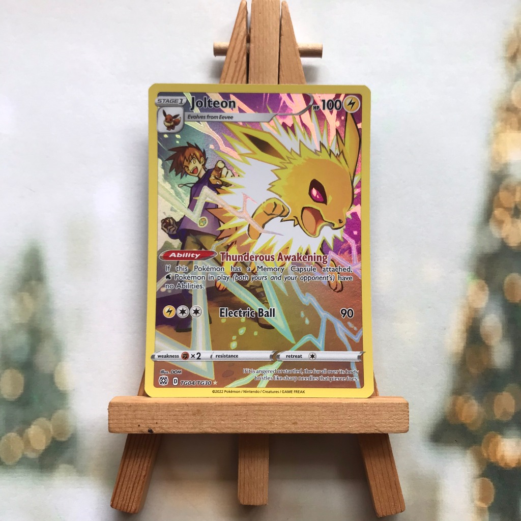Thẻ hình Pokemon Jolteon TG04/TG30 - Lá bài lẻ Holo Rare tiếng Anh chính hãng