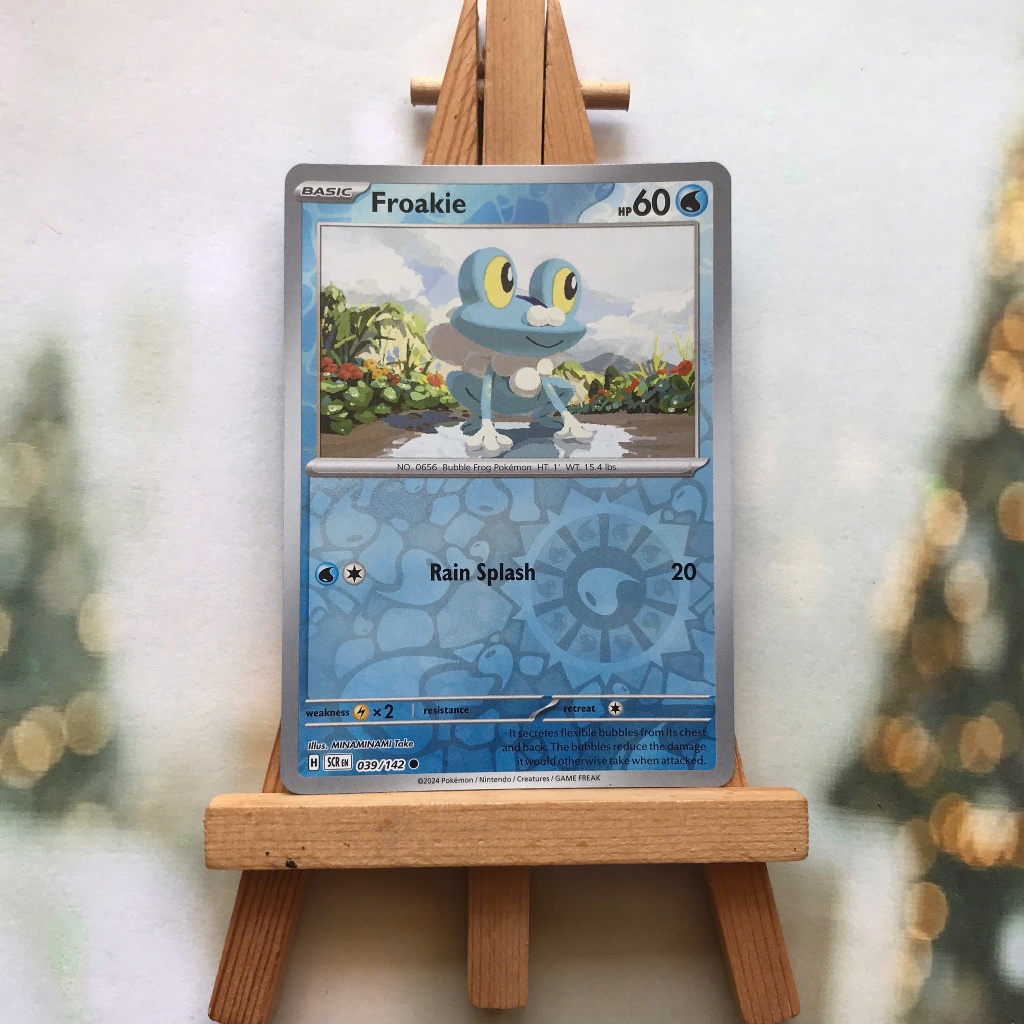 Thẻ hình Pokemon Froakie 039/142 - Lá bài lẻ Stellar Crown Common Reverse Holo tiếng Anh chính hãng