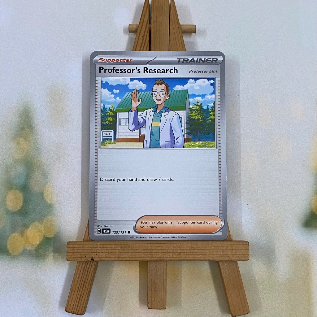Thẻ hình Pokemon Professor's Research Elm 123/131 - Lá bài lẻ Prismatic Evolutions Common Reverse Holo tiếng Anh chính hãng