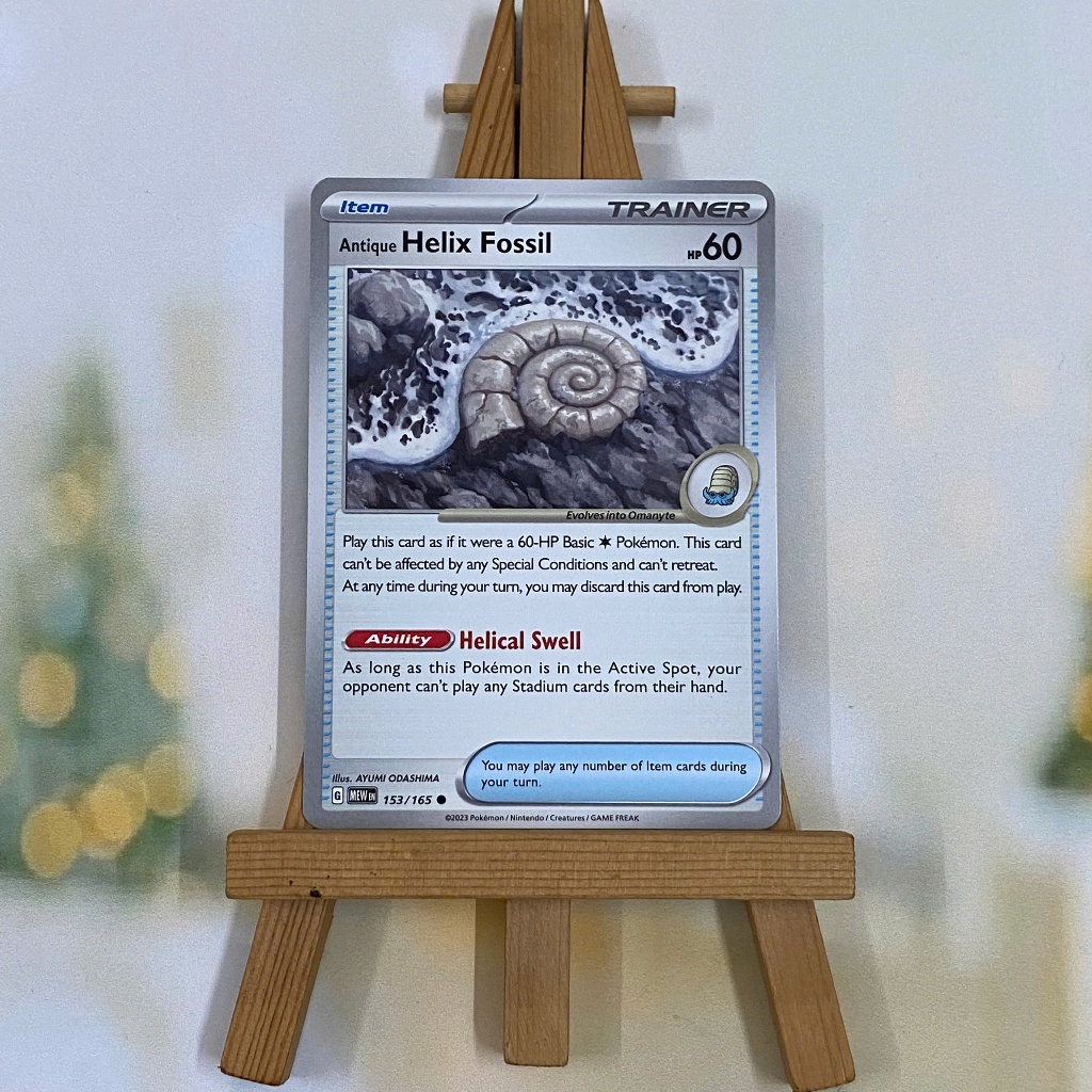 Thẻ hình Pokemon Antique Helix Fossil 153/165 - Lá bài Scarlet & Violet 151 Common Reverse Holo tiếng Anh  chính hãng