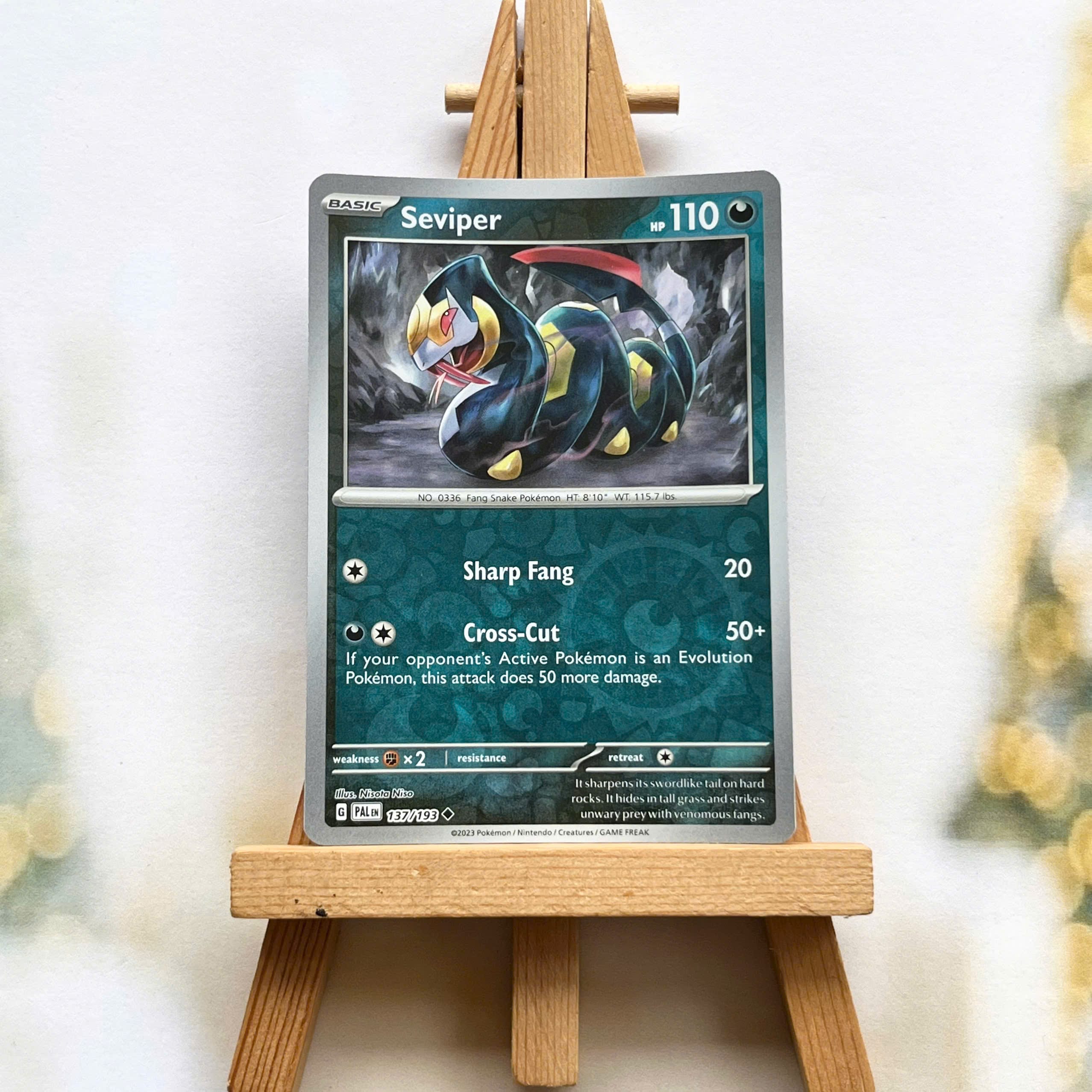 Thẻ hình Pokemon Seviper 137/193 - Lá bài lẻ Paldea Evolved Uncommon Reverse Holo tiếng Anh chính hãng