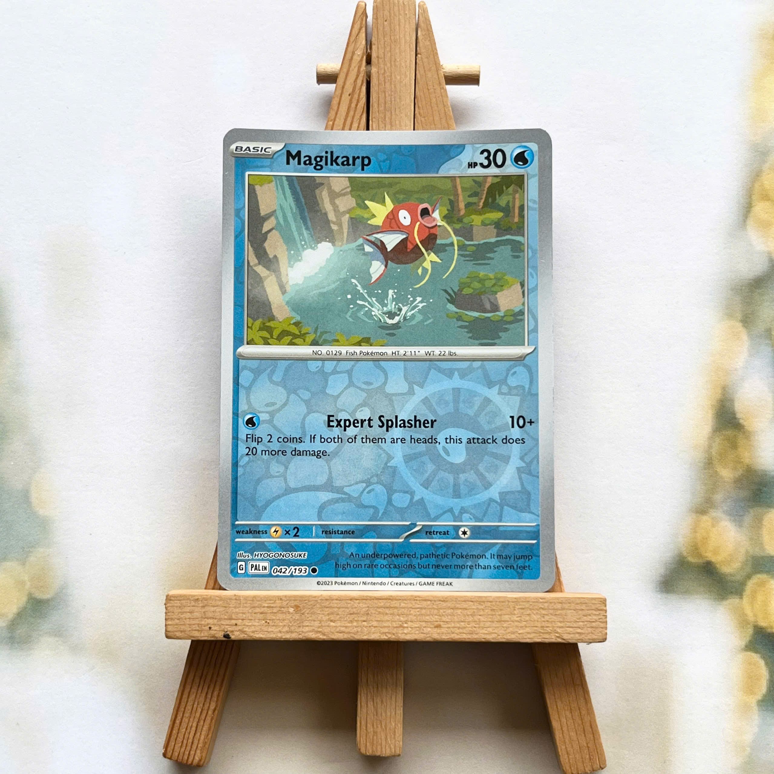 Thẻ hình Pokemon Magikarp 042/193 - Lá bài lẻ Paldea Evolved Common Reverse Holo tiếng Anh chính hãng