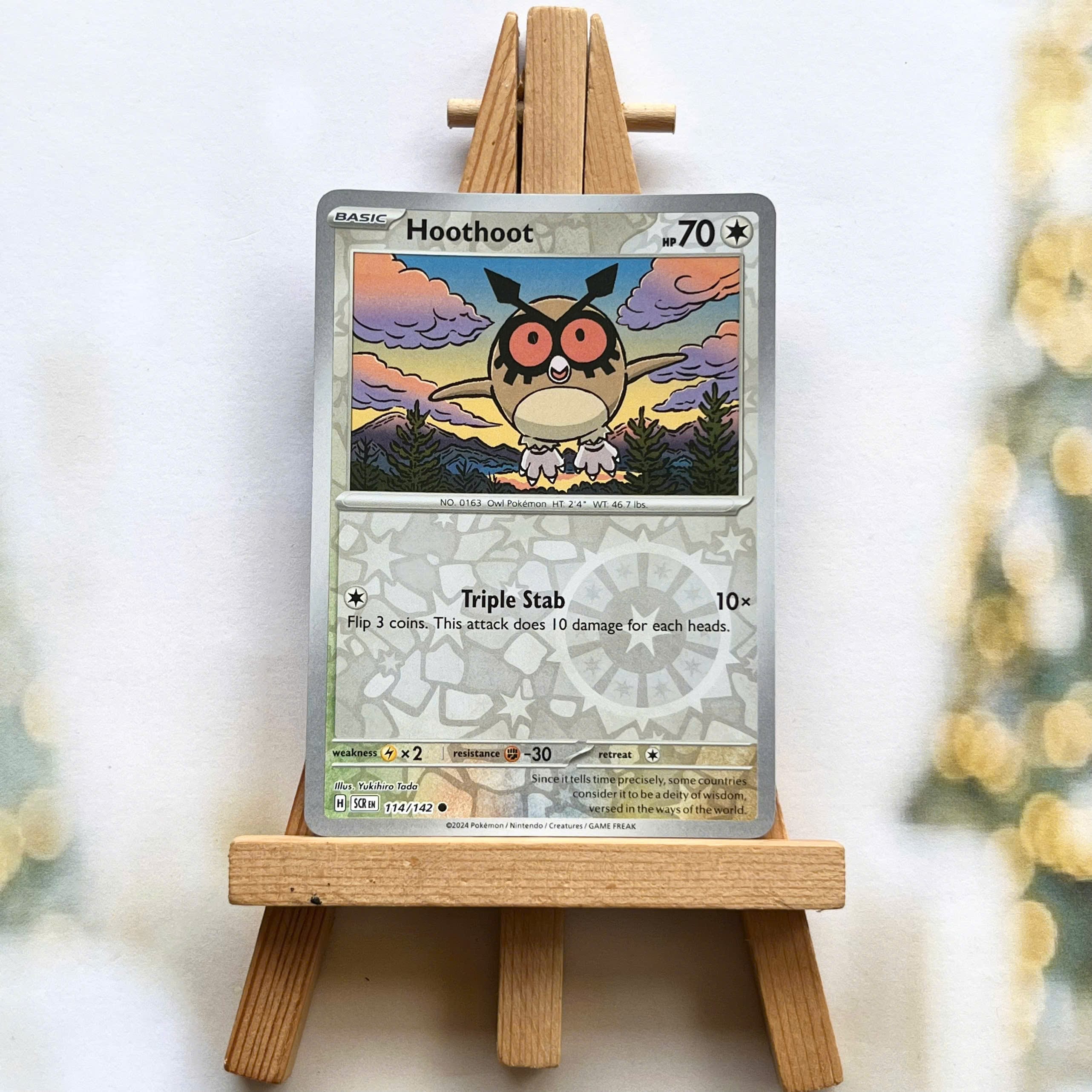 Thẻ hình Pokemon Hoothoot 114/142 - Lá bài lẻ Stellar Crown Common Reverse Holo tiếng Anh chính hãng
