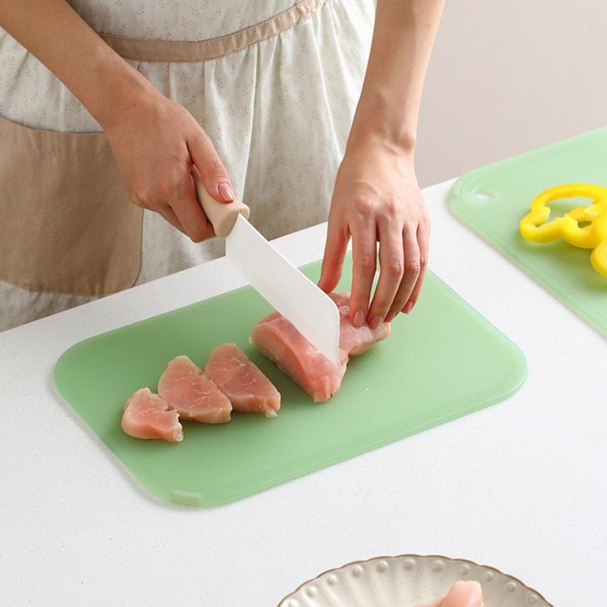 Thớt nhựa kháng khuẩn Fasola SH382
