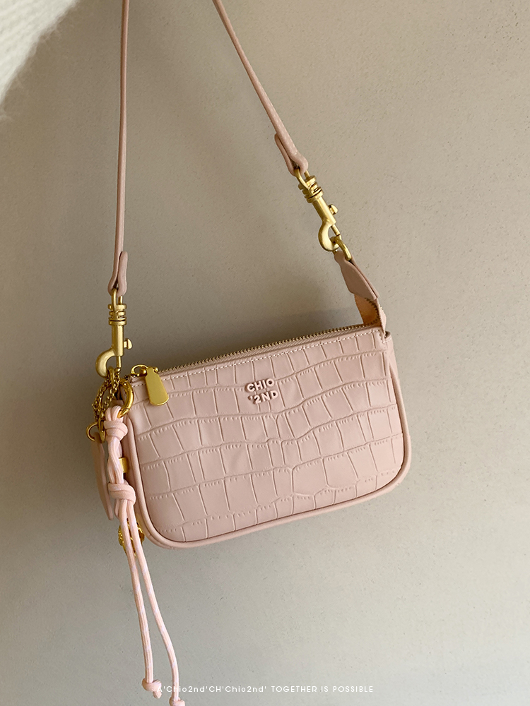 Chio2nd Bread Puppy Clear Sky Whisper Underarm Bag