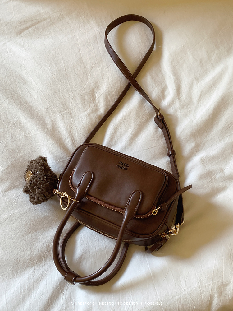 South Wind Chio2nd Travel Around London Pillow Bag