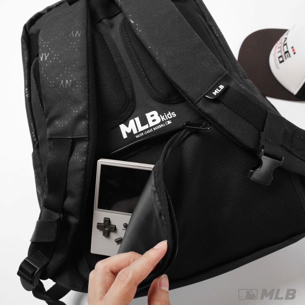 MLB MONOGRAM BLACK PRINT