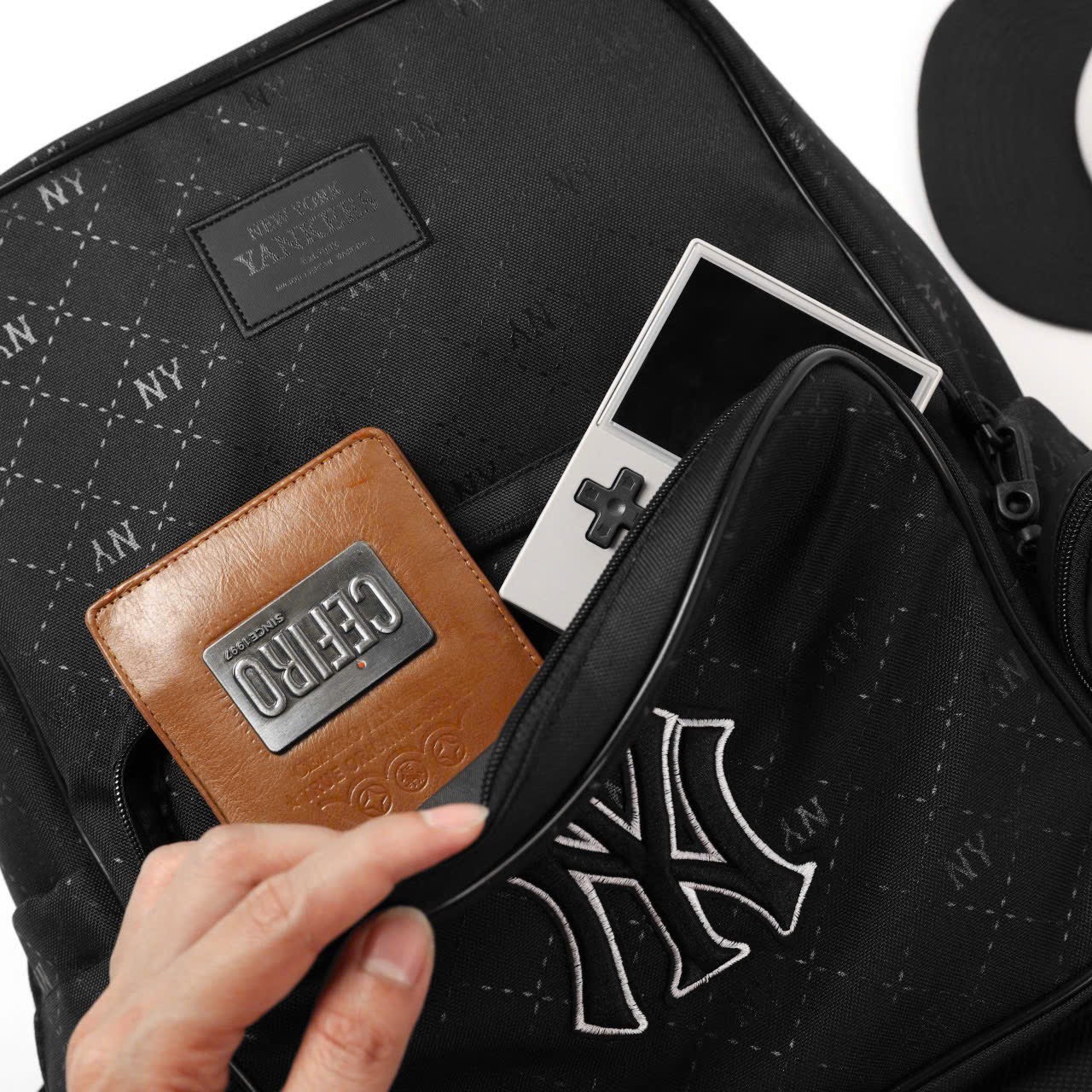 MLB MONOGRAM BLACK PRINT