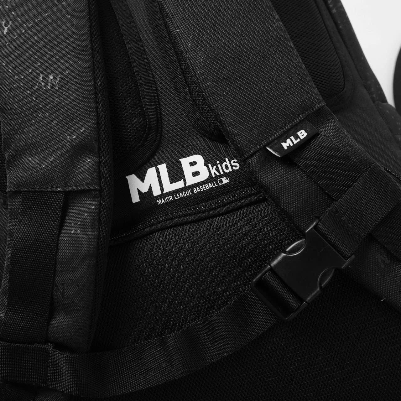 MLB MONOGRAM BLACK PRINT