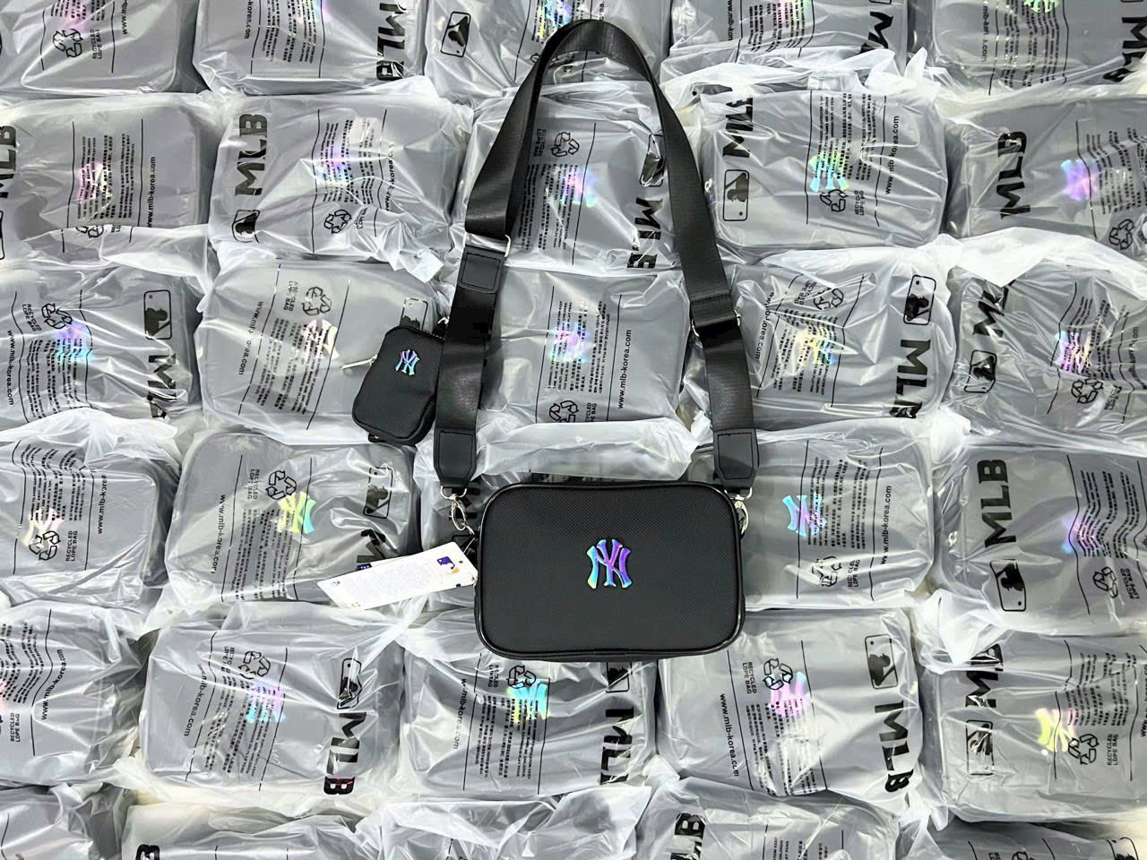 CROSSBAG MLB LOGO TITAN