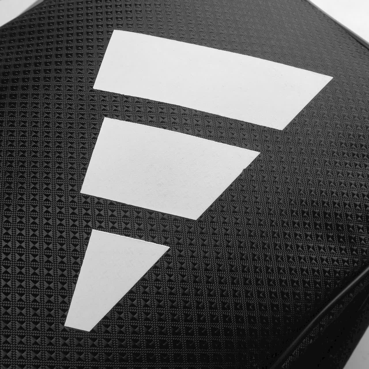 PICKLEBALL ADIDAS CANVAS MATERIAL