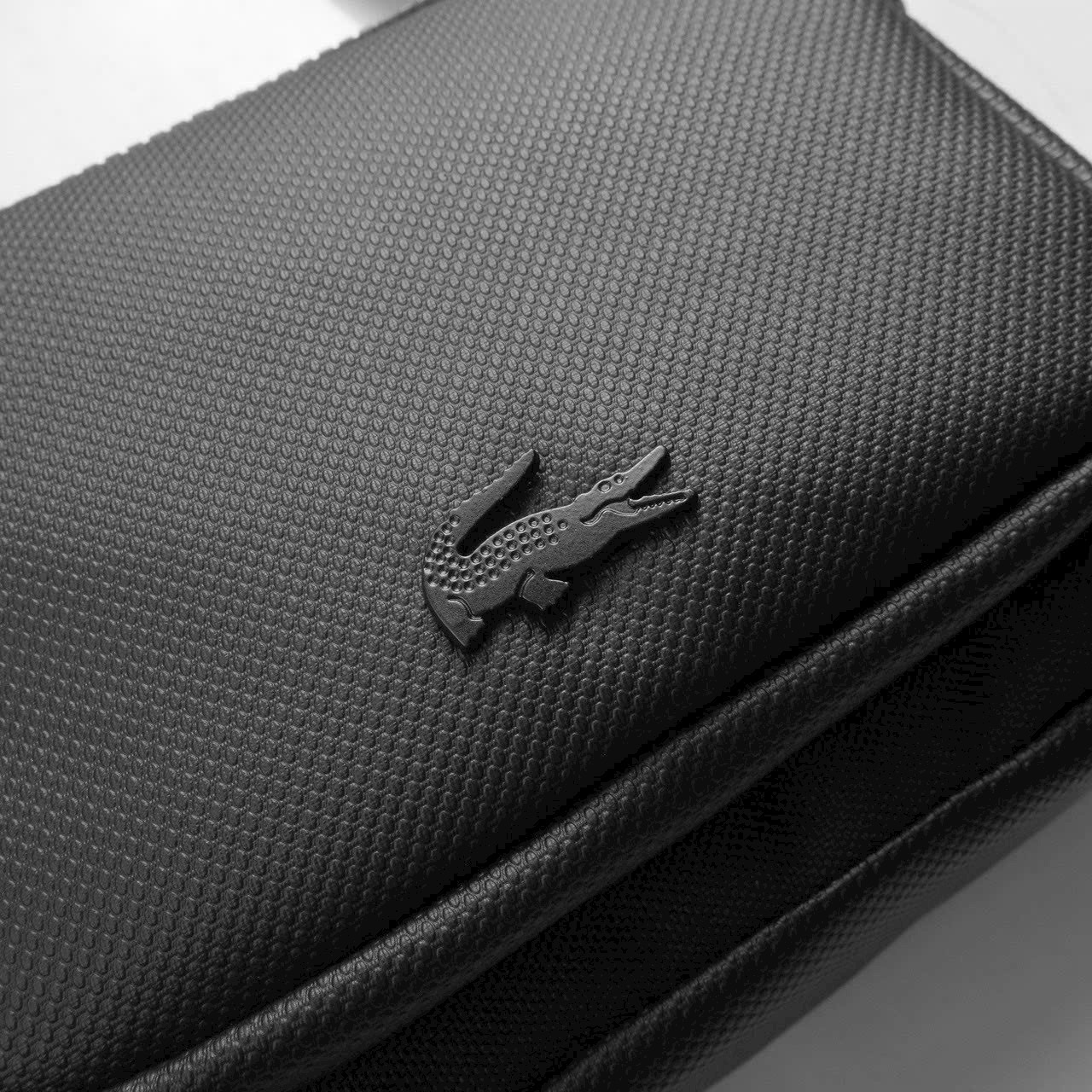 LACOSTE CLASSIC BLACK