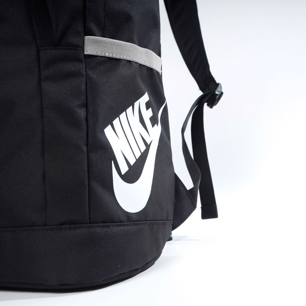 NIKE SOLEDAY BA6103-013