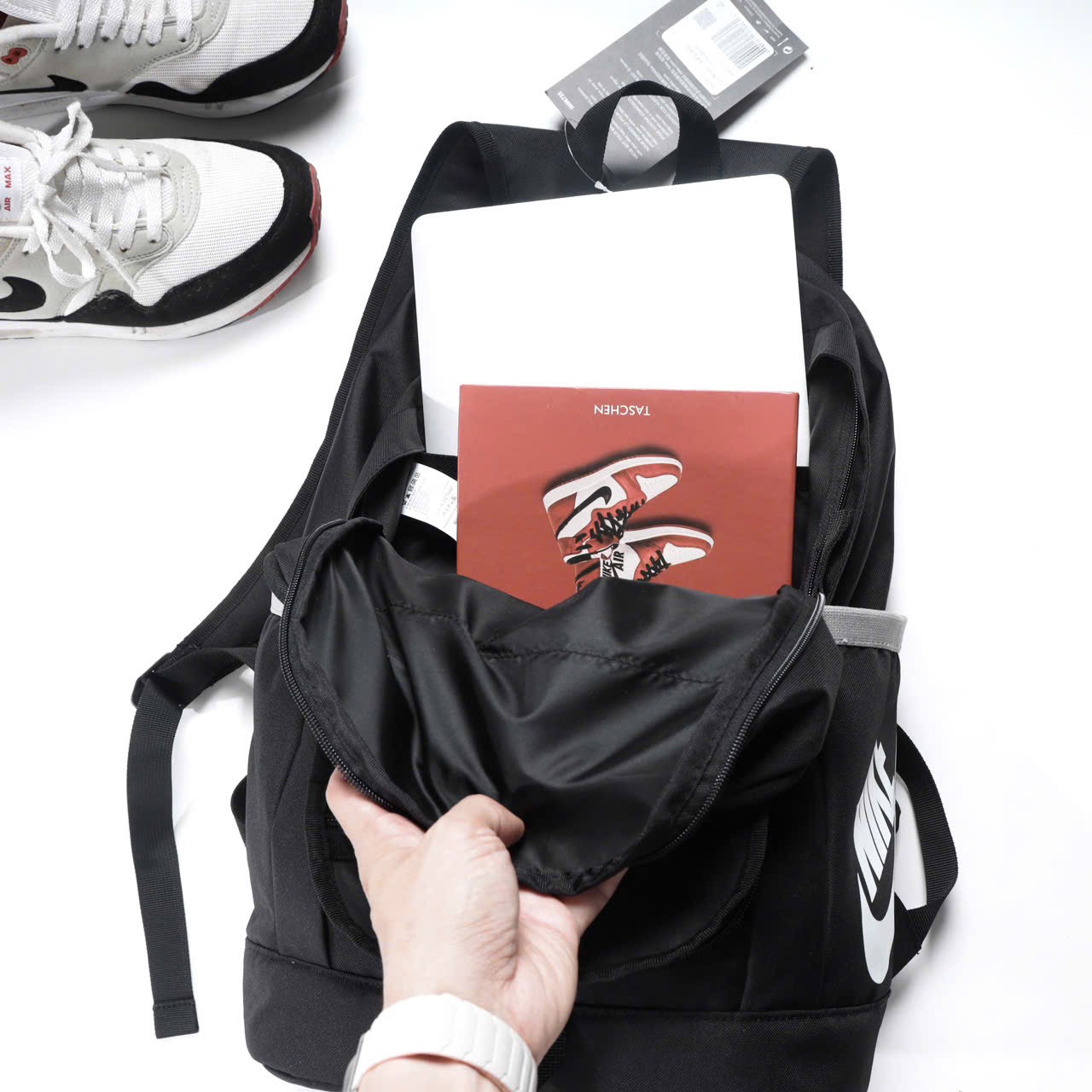 NIKE SOLEDAY BA6103-013