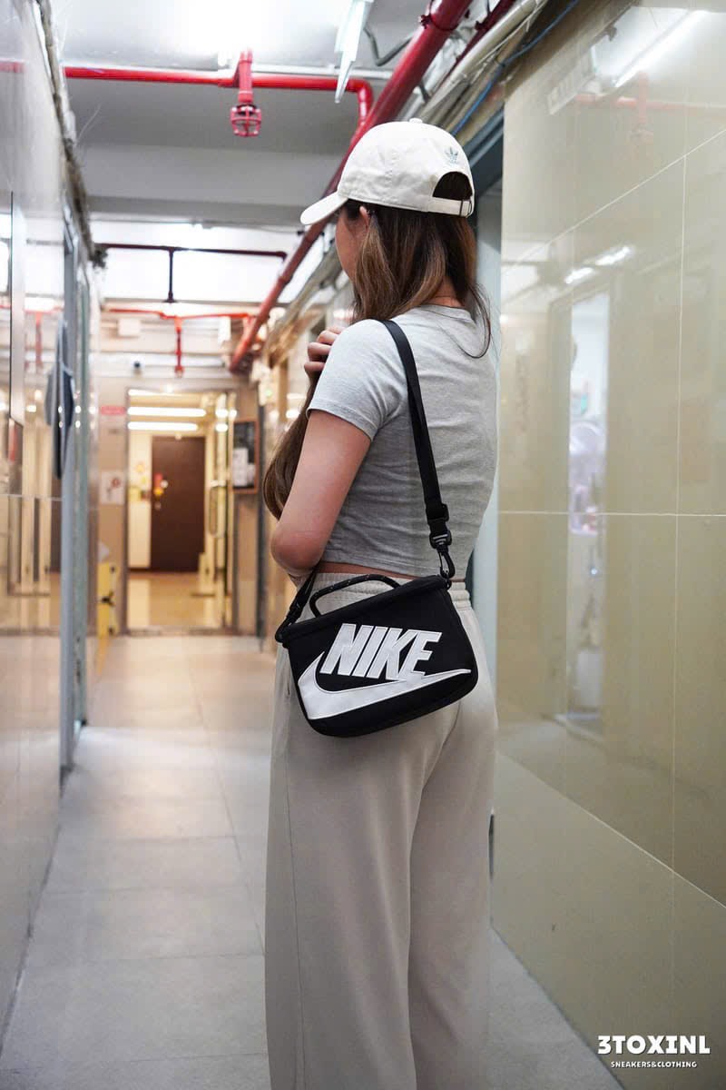 NIKE SHOE BOX BLACK