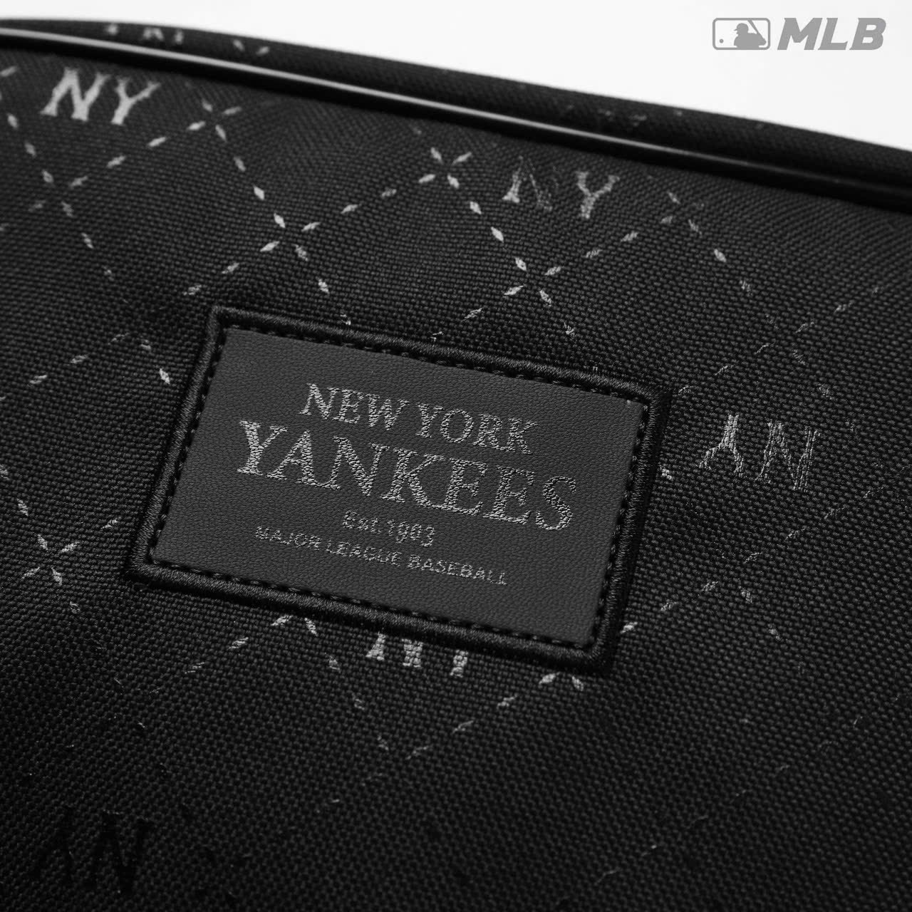 MLB MONOGRAM BLACK PRINT