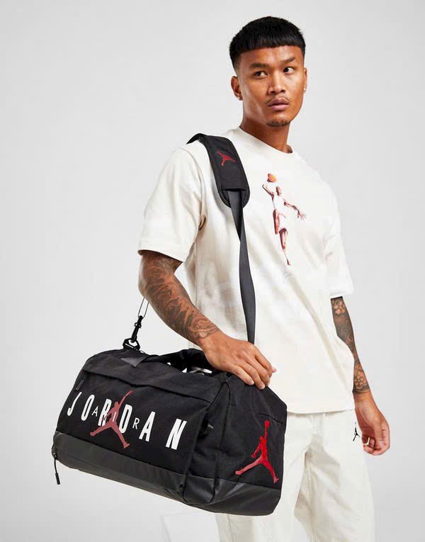 TÚI TRỐNG NIKE JORDAN ĐEN