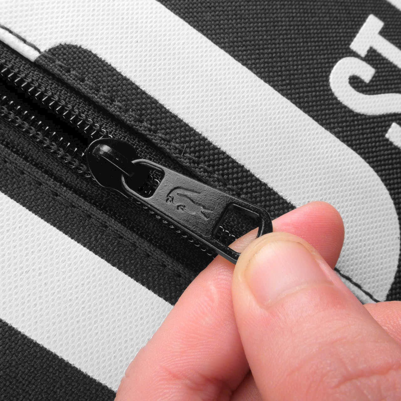 LACOSTE LOE BASIC BLACK