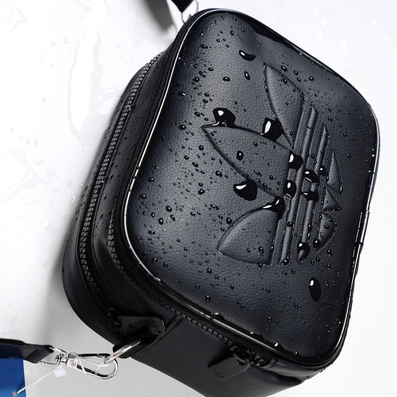 ADIDAS POLYURETHANE EDEMA TREFOIL SATCHEL