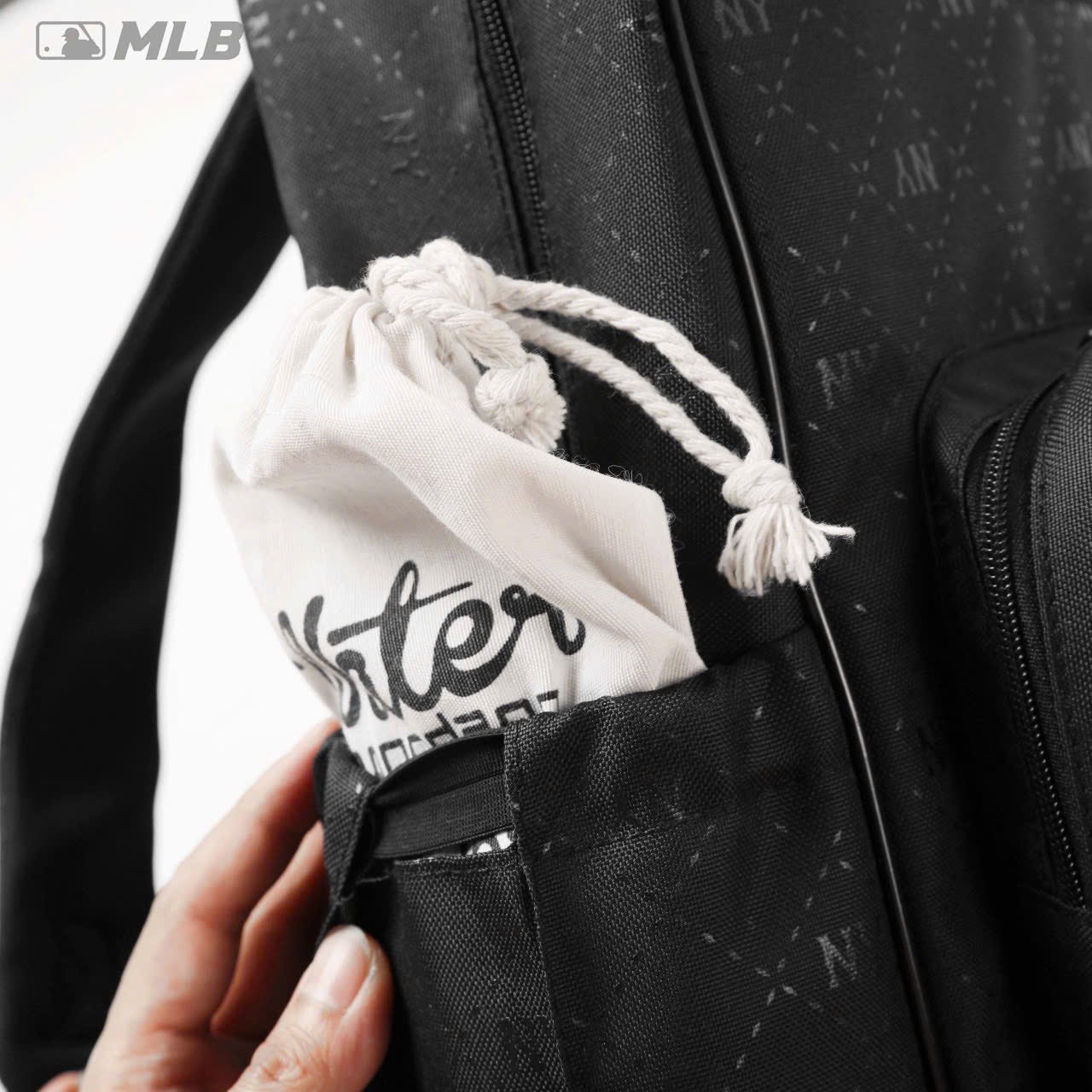 MLB MONOGRAM BLACK PRINT