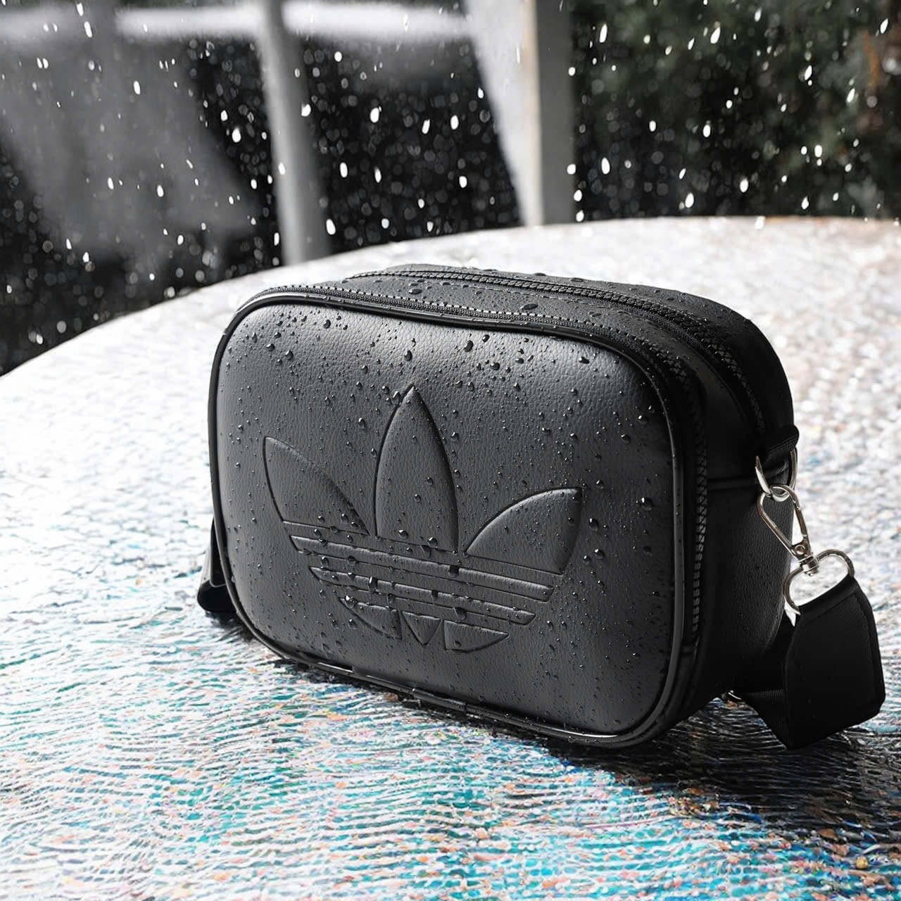 ADIDAS POLYURETHANE EDEMA TREFOIL SATCHEL