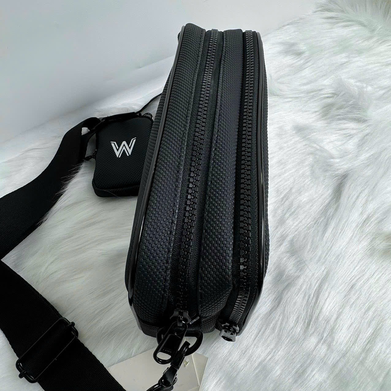 CROSS BAG LIFE WORK LOGO RED