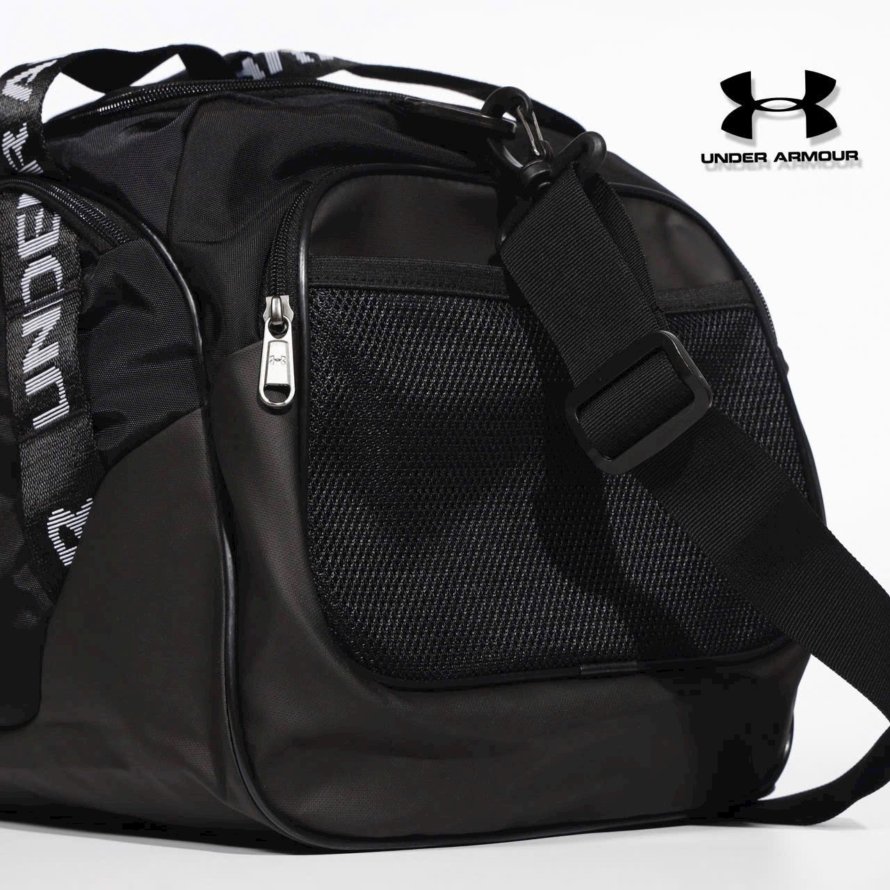 UNDER ARMOUR BLACK WHITE 3.0