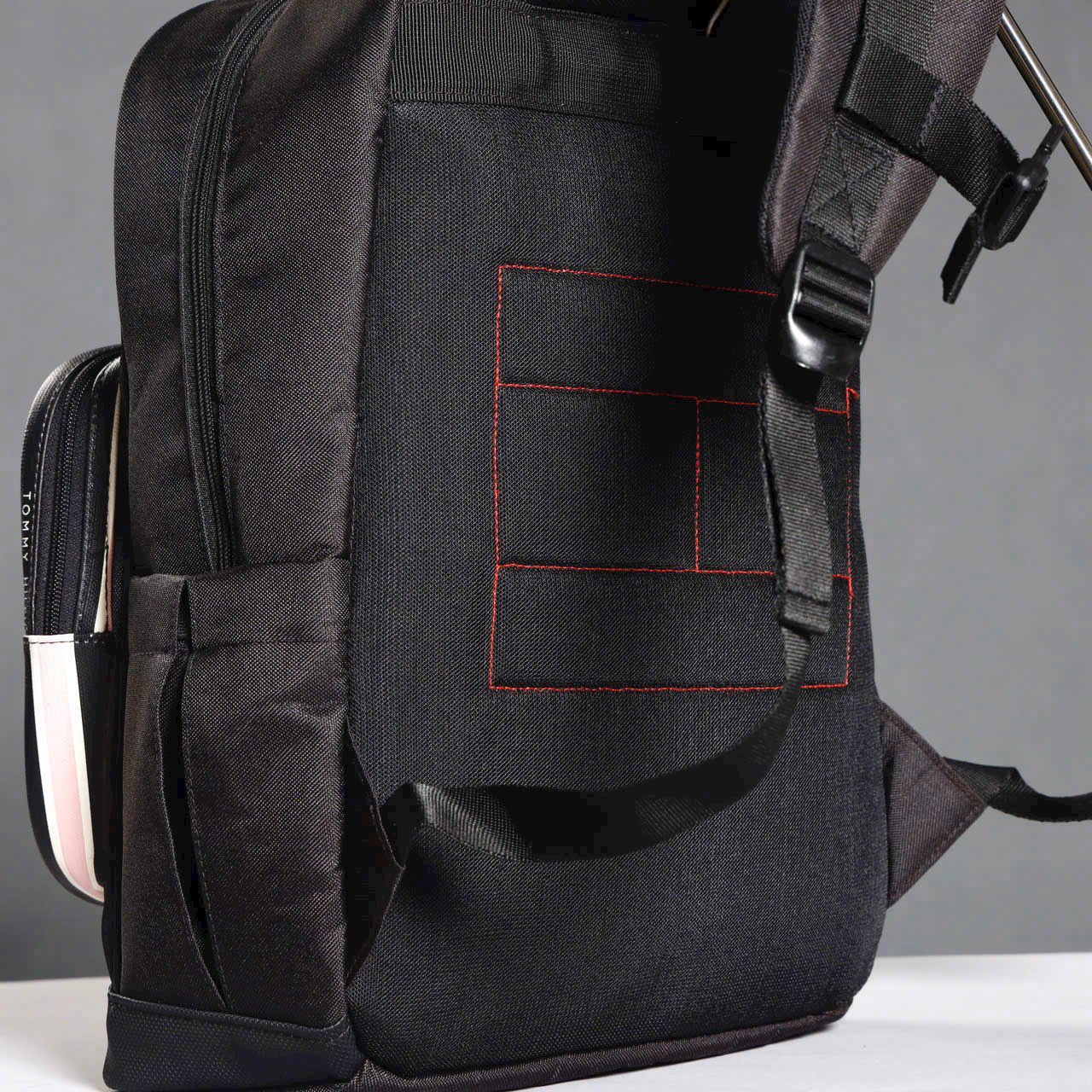 TOMMY HILFIGER PINK LINE