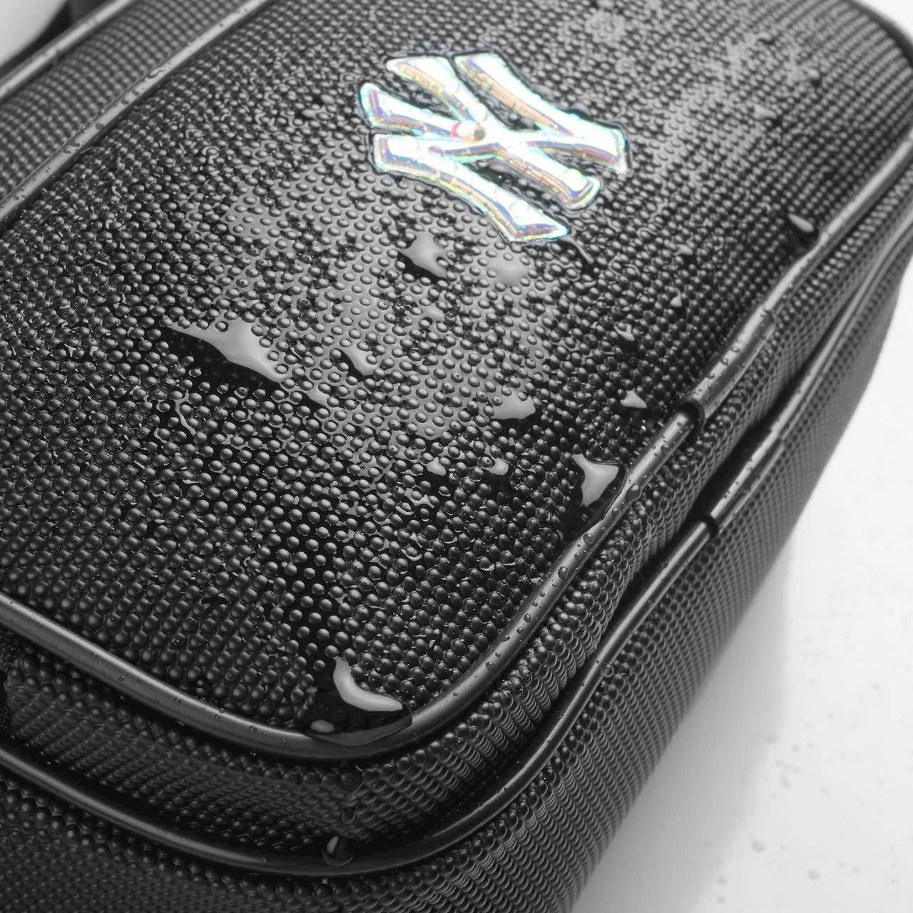 MLB SLING HOLOGRAM