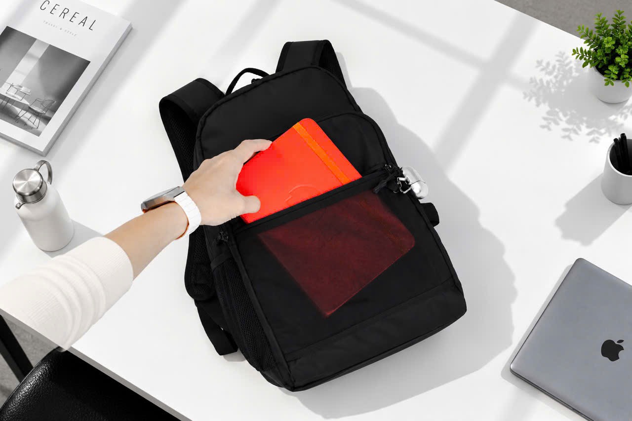 B LARISSA BACKPACK