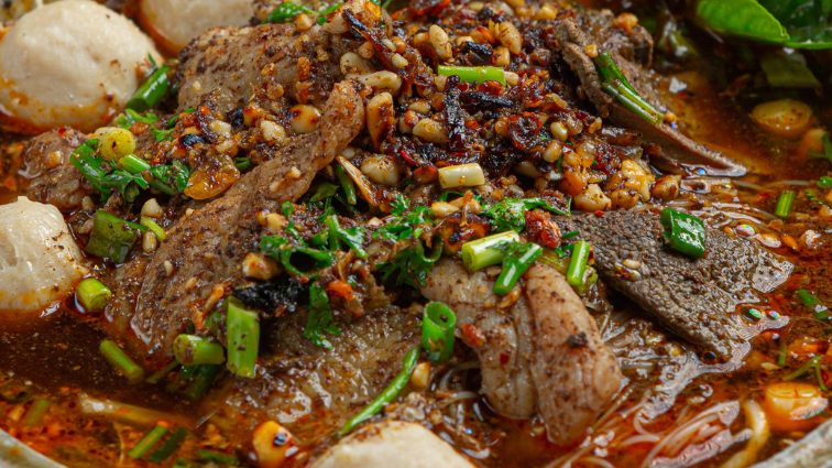 Bí Quyết Nấu Hủ Tiếu Sa Tế Bò Ngon Đúng Điệu Như Quán