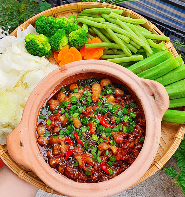 Kho quẹt tôm thịt vét sạch cả nồi cơm