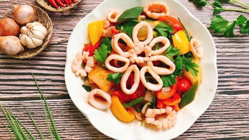 Bật mí cách làm mực xào ớt chuông sốt sa tế ngon khó cưỡng