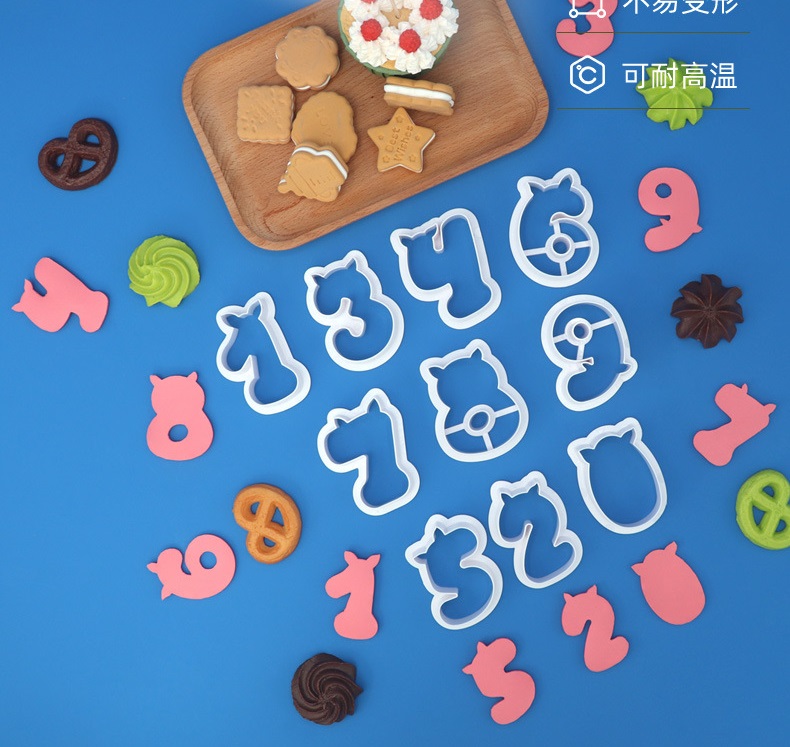 Bộ số nhựa hình heo ngộ ngĩnh