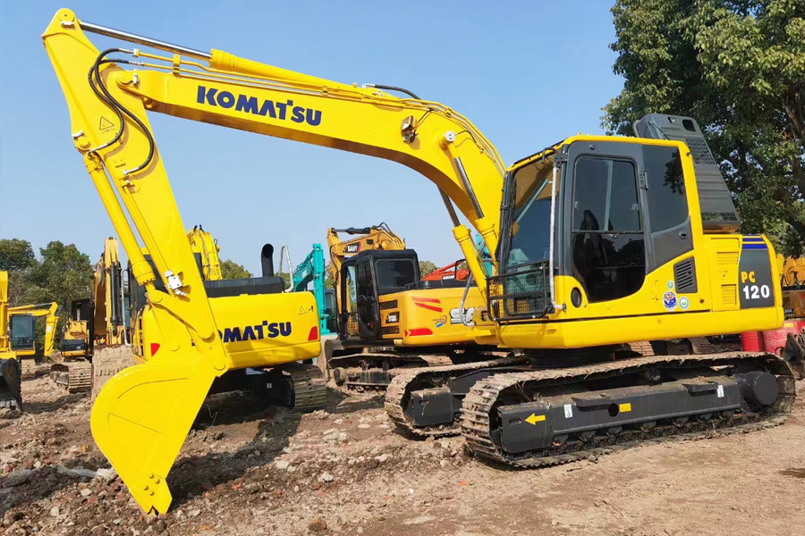 Các tiêu chí chọn máy xúc đào phù hợp cho công trình - Nên mua máy xúc đào bánh xích komatsu ở đâu?