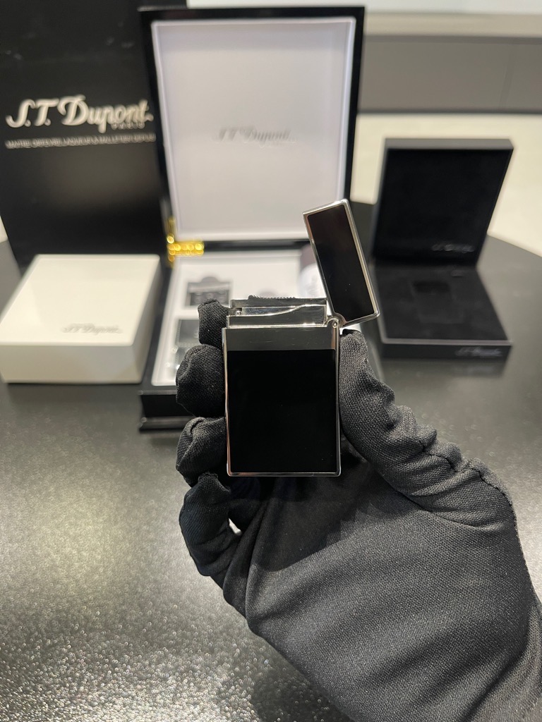 S.T. Dupont Black Lacquer (Sơn Mài Đen)