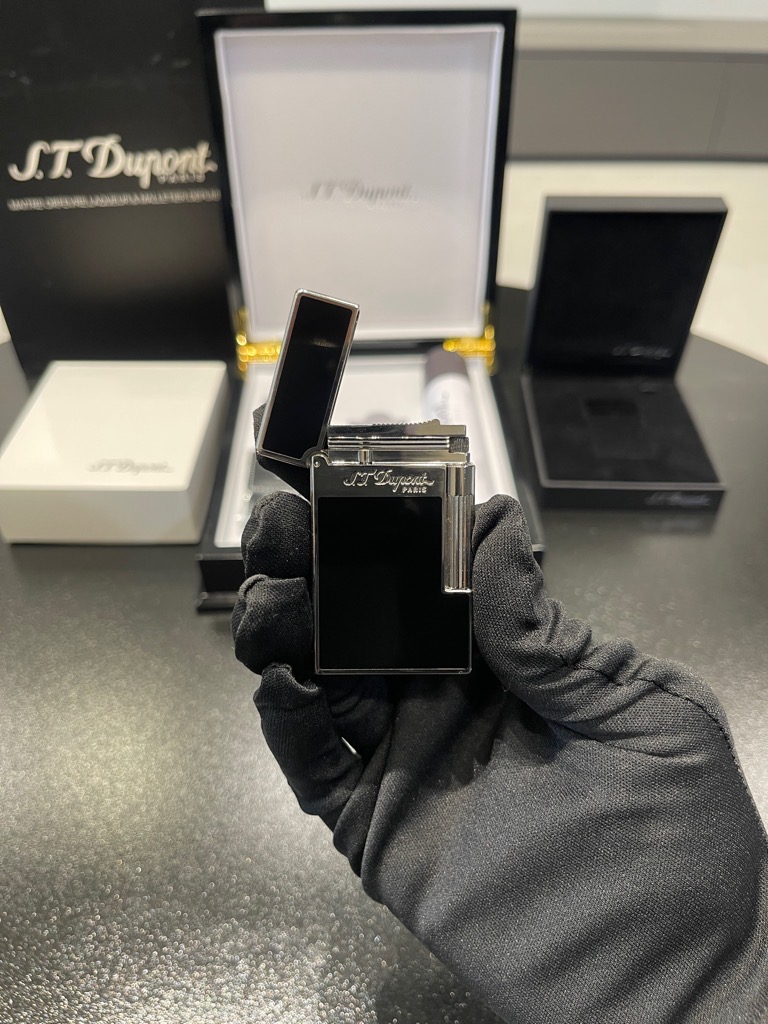 S.T. Dupont Black Lacquer (Sơn Mài Đen)