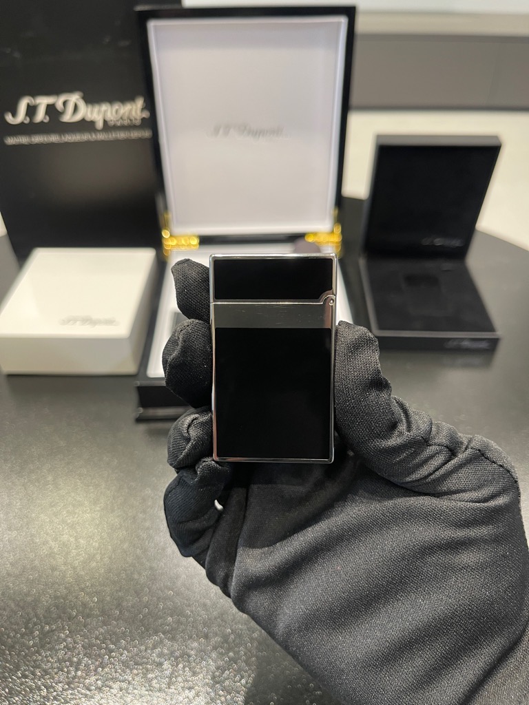 S.T. Dupont Black Lacquer (Sơn Mài Đen)