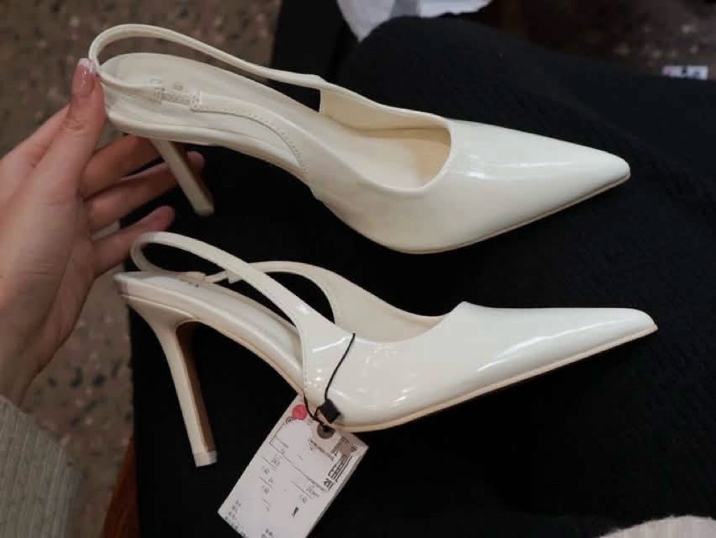 Giày Zr Slingback trơn mũi nhọn<2K> ( Hàng sẵn) lùi 1 szH216/ 6891-11/ T1.3