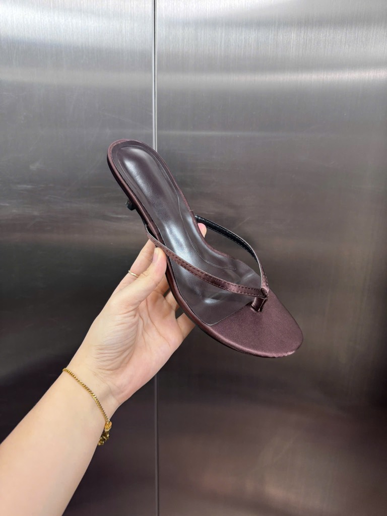 Guốc Z Xỏ Ngón Dây Mảnh mũi vát chéo[9142][ cao 4cm Fullbox/H700/T2.6A