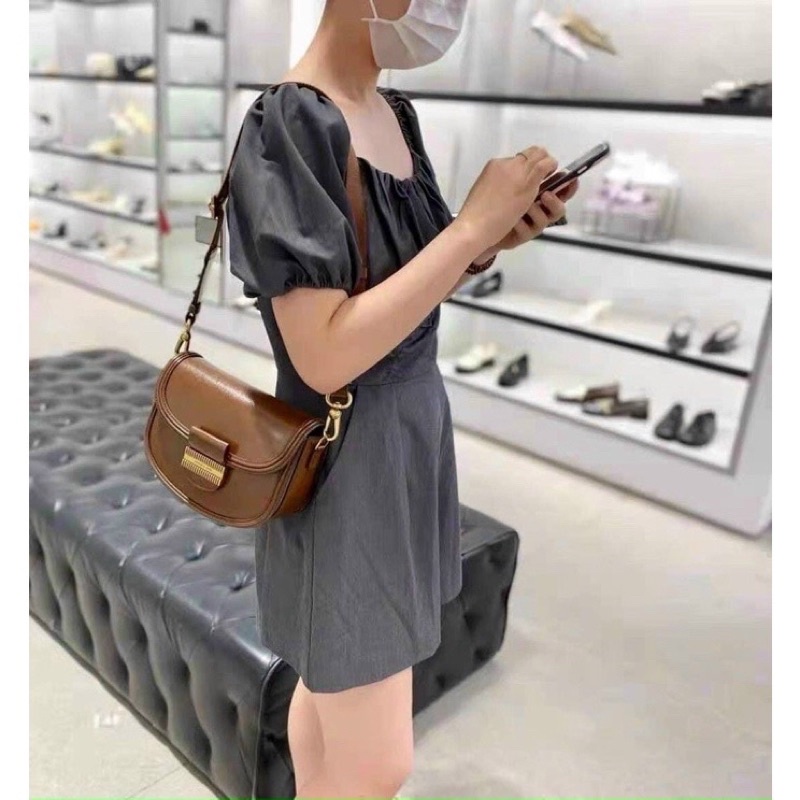 Túi Ck dáng Bầu[ Full tag cod] size [HÀNG SẴN]H354