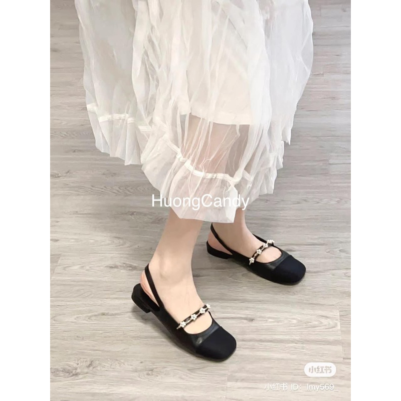 Sandal Cnk hở gót mũi tròn phối dải hoa[ hàng sẵn-lùi 1 sz]H270