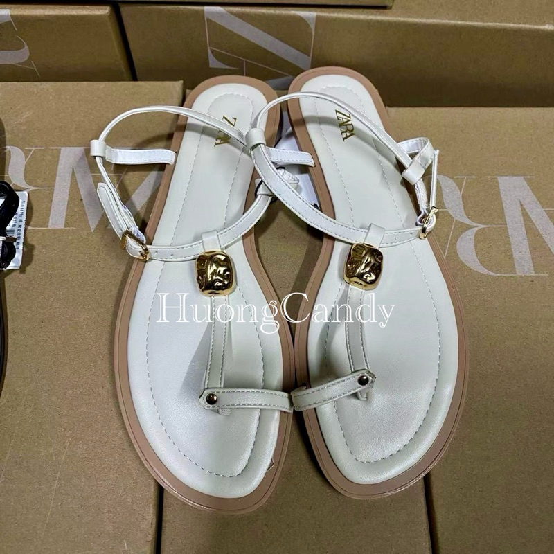 (chân mảnh lùi 2sz)Sandal ZR xỏ ngón khuy vàng Fullbox(sẵn)H69