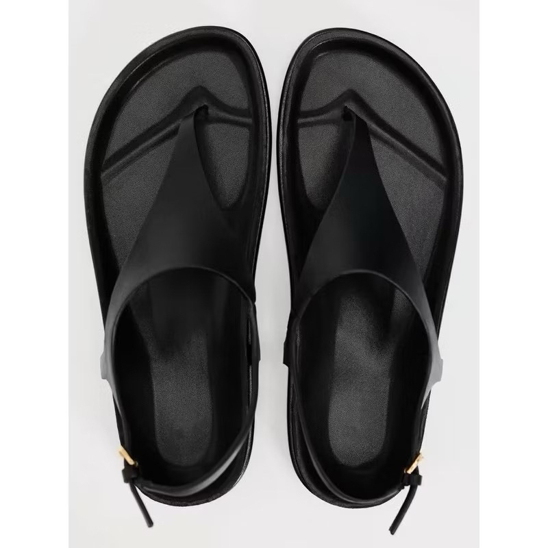 (lùi 1sz- sẵn)Sandal bệt đen xỏ ngón basic trơnH67
