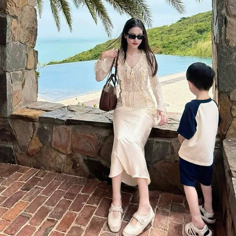 Áo Thun Z ren cổ bèo tiểu thư xuất dư(sẵn)H34