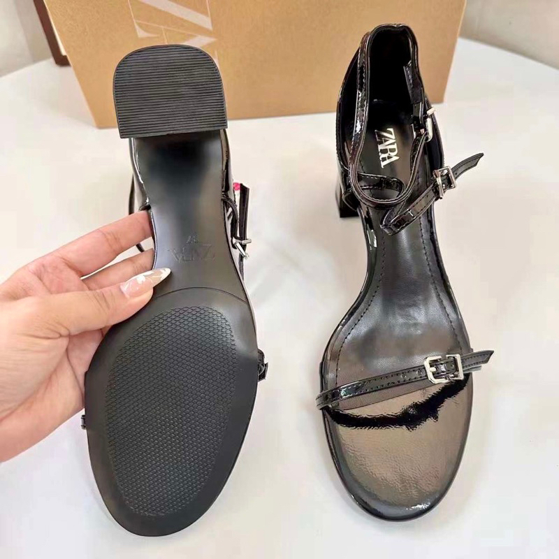 Sandal ZR 3 quai mảnh đen cài FULLBOX(hàng sẵn)H175