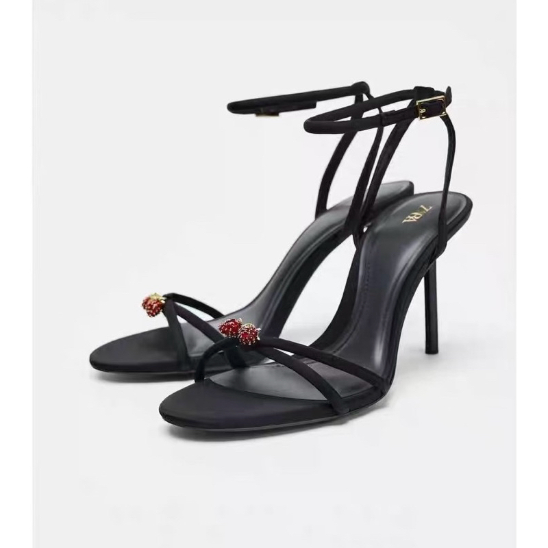Sandal Da.R Đá Đỏ Dâu Tây FullBox(sẵn) H435