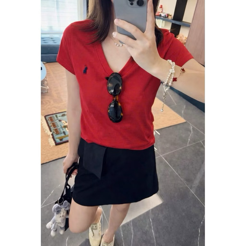 Áo thun nữ cổ tim đỏ thêu logo ngựa chất cotton 4C [Sẵn]/H566
